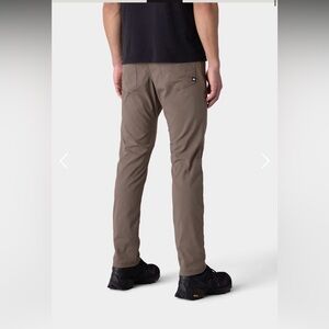 686 Everywhere Collection Men's Merino Wool Lined Brown Slim Fit Pants SZ 30/30